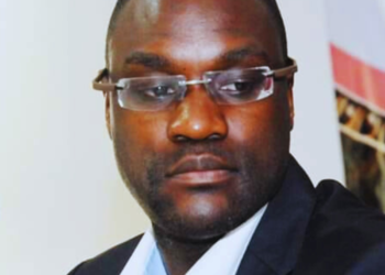 Patrick Mboma cartonne la CAF