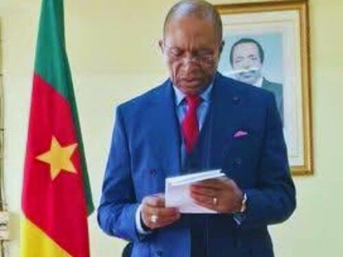 Paul Naseri Bea installe les nouveaux membres de la ligue du Centre