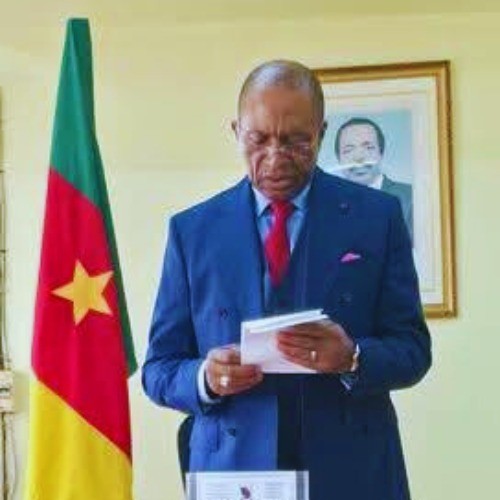 Paul Naseri Bea installe les nouveaux membres de la ligue du Centre