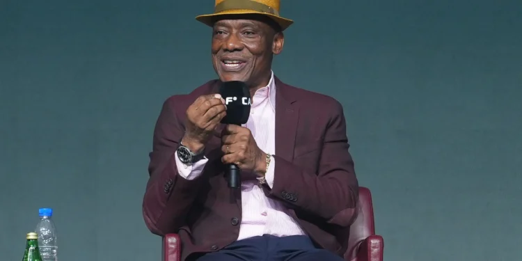 Joseph Antoine Bell : « Issa Hayatou était attaqué »