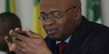 Eric Mathias Owona Nguini en remet une couche sur la FECAFOOT