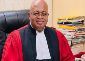 Armand Okol vole au secours de Eric Mathias Owona Nguini
